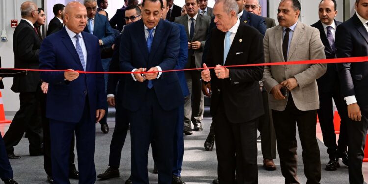 باستثمارات 500 مليون جنيه.. رئيس الوزراء يفتتح مصنع “المنصور لتصنيع فلاتر المركبات والفلاتر الصناعية”