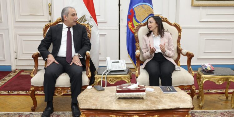 رئيس البنك الزراعي يستعرض برامج تمويل صغار المزارعين لتحقيق التنمية الزرعية والريفية