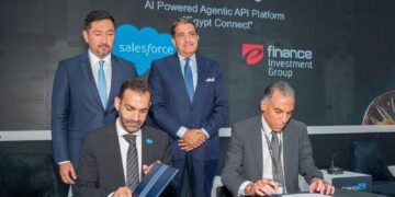 “إي فاينانس” توقّع مذكرة تفاهم مع “Salesforce” لإنشاء منصة “API” المدعومة بالذكاء الاصطناعي