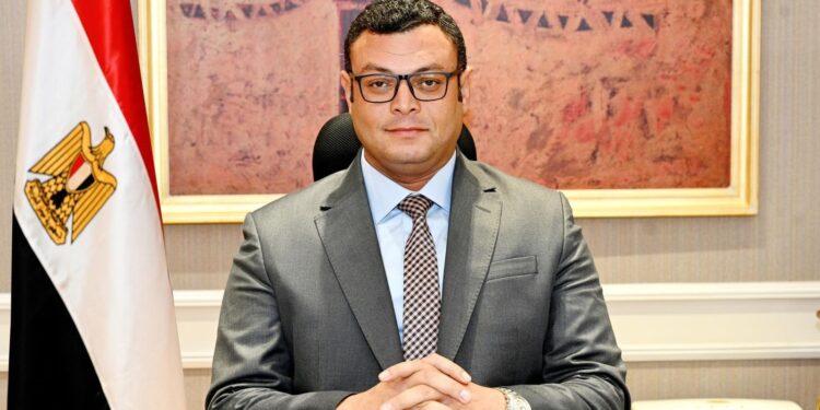 وزير الإسكان يُتابع عملية تسليم وحدات “سكن لكل المصريين محور الإسكان المتوسط” بمدينة حدائق العاصمة