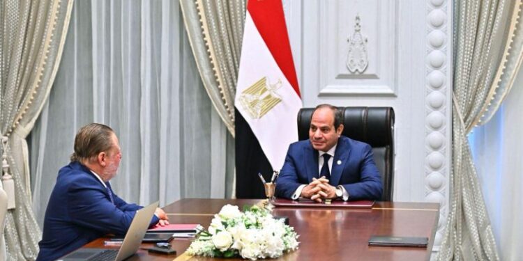 الرئيس السيسي يوجه محافظ البنك المركزي بالتركيز على زيادة الاحتياطي الأجنبي  
