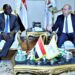 وزير الطيران المدني يبحث مع وفد الـIFC موقف طرح مطار الغردقة الدولي أمام القطاع الخاص