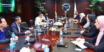 باستثمارات 100 مليون دولار.. هيئة الاستثمار تبحث إنشاء مجمع صناعي للغزل والنسيج