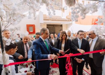 بنك التعمير والإسكان يفتتح مبنى رياض الأطفال بمدرسة النور للمكفوفين بالفيوم 