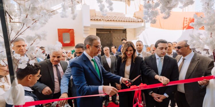 بنك التعمير والإسكان يفتتح مبنى رياض الأطفال بمدرسة النور للمكفوفين بالفيوم 