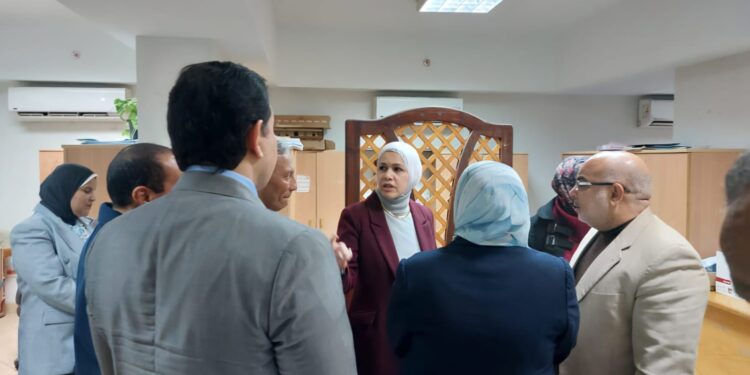 رئيس مصلحة الضرائب: العاملون بنظام العقود محل اهتمام كامل وملفهم على رأس أولوياتنا