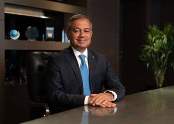 رئيس مصرف أبوظبي الإسلامي يتوقع تراجع أسعار الفائدة إلى 14% خلال 2026