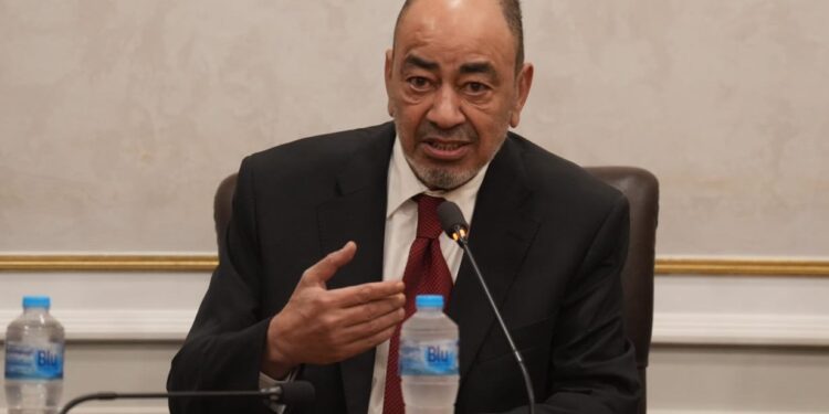 إسماعيل: مليار جنيه دفعة جديدة تصرفها هيئة الشراء الموحد لموردي المستلزمات الطبية خلال أيام