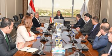 وزير التموين والتجارة الداخلية يبحث مع «أورانج مصر» سبل التعاون في تنفيذ مشروع «كاري أون»